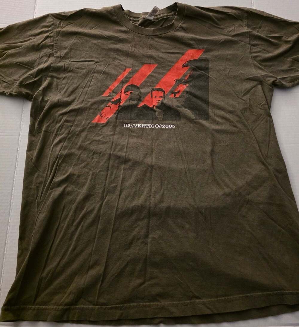 Vintage 2005 U2 Vertigo Tour Concert Graphic T-Shirt Brown